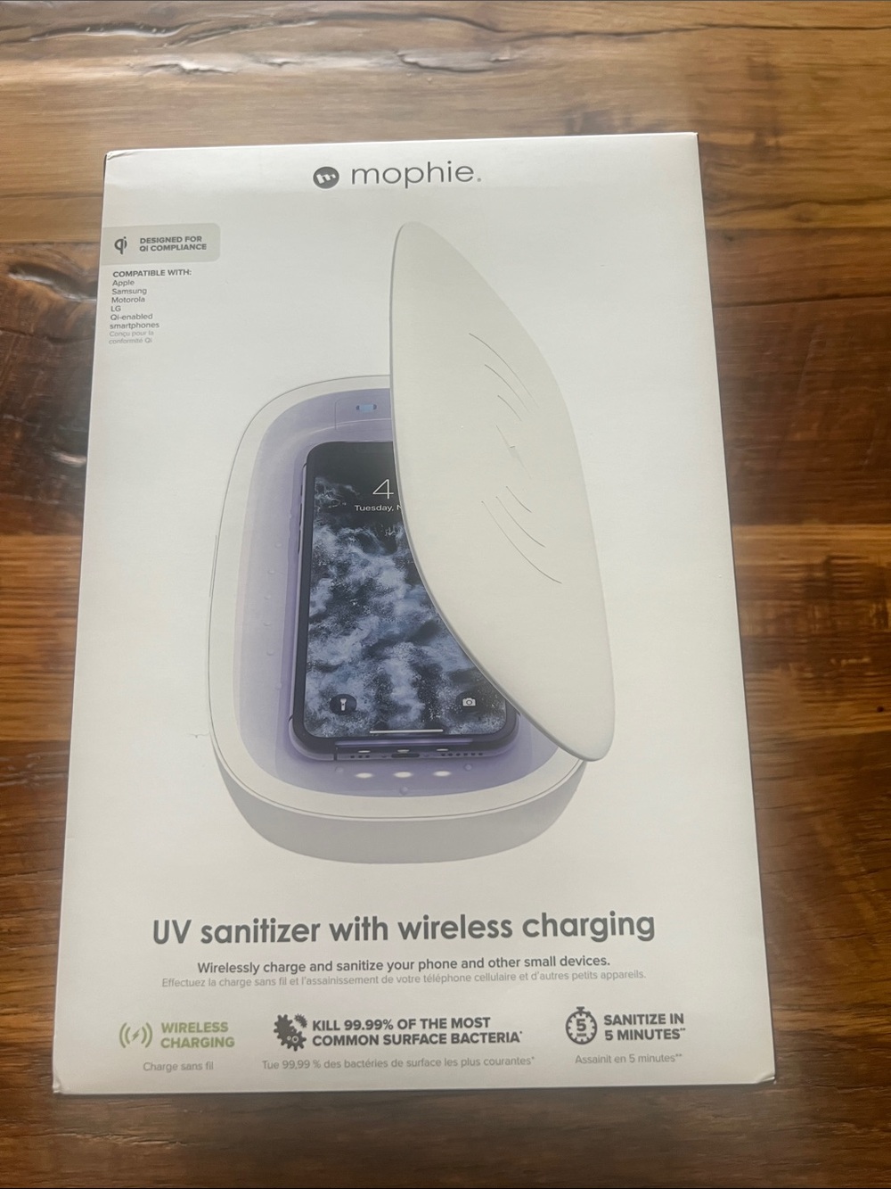 mophie UV Sanitizer & Wireless Charger — White